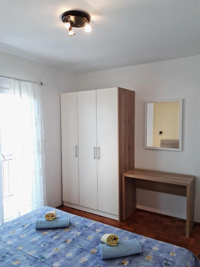 Toni Apartment Vodice Bagian luar foto